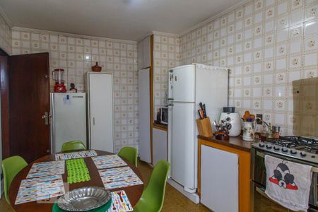 Casa à venda com 495m², 5 quartos e 5 vagasCozinha