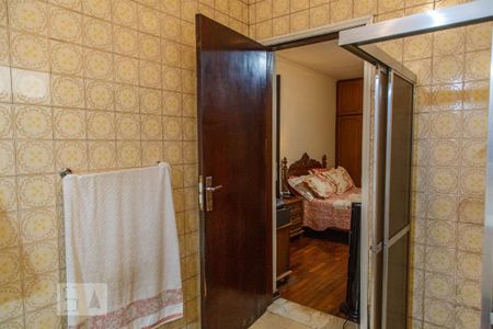 Casa à venda com 495m², 5 quartos e 5 vagasBanheiro Suíte 