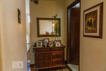 Casa à venda com 495m², 5 quartos e 5 vagasSala