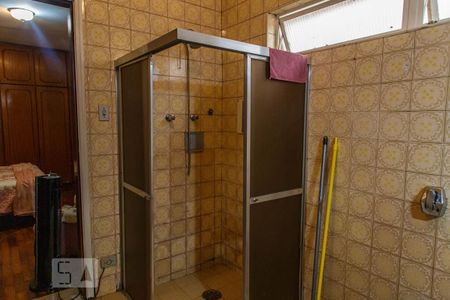 Casa à venda com 495m², 5 quartos e 5 vagasBanheiro Suíte 