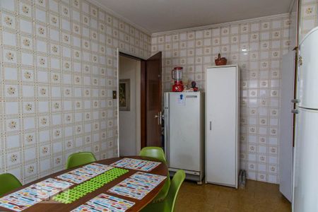 Casa à venda com 495m², 5 quartos e 5 vagasCozinha