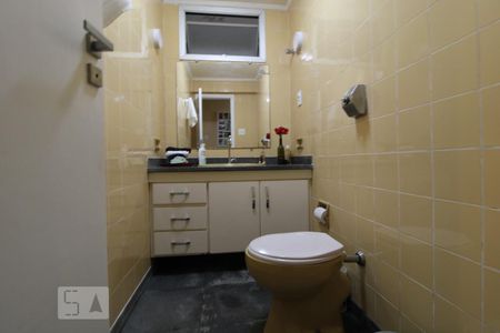 Lavabo de apartamento à venda com 4 quartos, 160m² em Santo Amaro, São Paulo