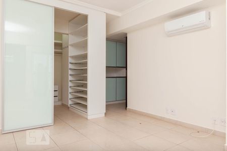 Suíte  de apartamento para alugar com 3 quartos, 115m² em Centro, Uberlândia