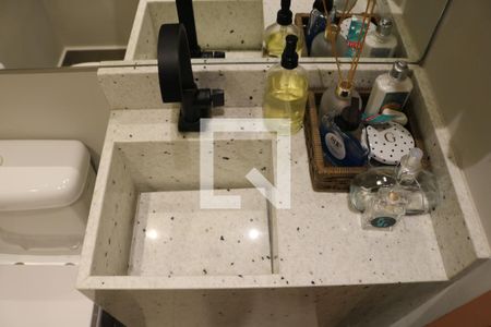 Lavabo de apartamento à venda com 3 quartos, 100m² em Água Branca, São Paulo