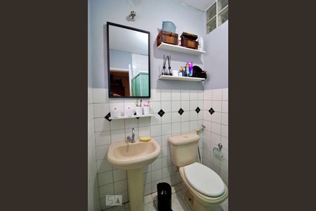 Banheiro da Suíte de casa à venda com 3 quartos, 250m² em Vila Alice, Santo André