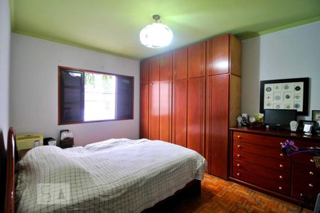 Casa à venda com 250m², 3 quartos e 2 vagasQuarto 3