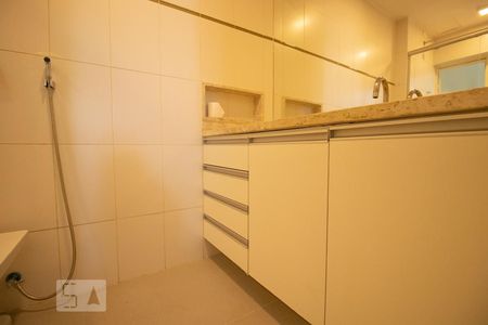 Apartamento para alugar com 108m², 3 quartos e 1 vagaBanheiro da Suíte