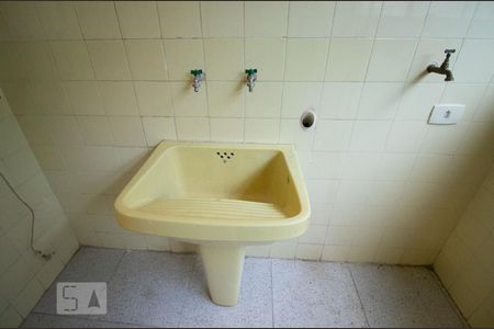 Apartamento para alugar com 108m², 3 quartos e 1 vagaÁrea de Serviço