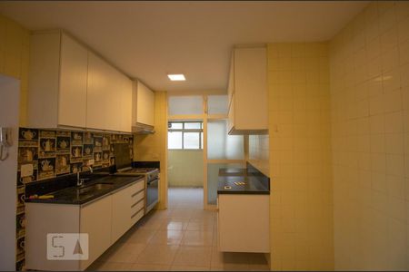 Apartamento para alugar com 108m², 3 quartos e 1 vagaCozinha