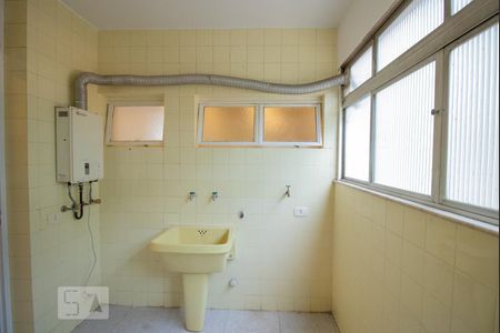 Apartamento para alugar com 108m², 3 quartos e 1 vagaÁrea de Serviço