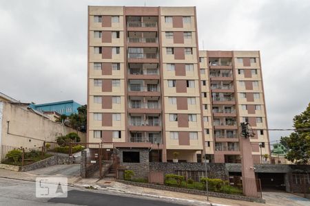 Apartamento à venda com 51m², 2 quartos e 1 vaga Apartamento à venda com 51m², 2 quartos e 1 vagaFachada