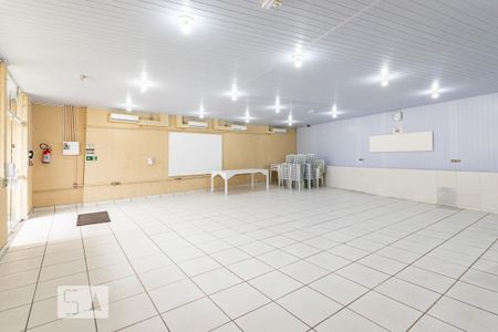 Apartamento à venda com 51m², 2 quartos e 1 vaga Apartamento à venda com 51m², 2 quartos e 1 vagaSalão de festas