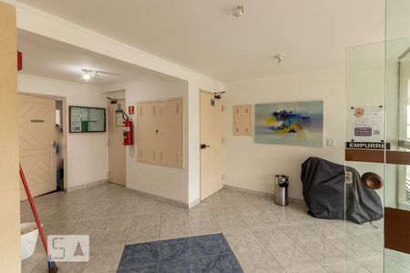 Apartamento à venda com 51m², 2 quartos e 1 vaga Apartamento à venda com 51m², 2 quartos e 1 vagaHall de entrada do bloco