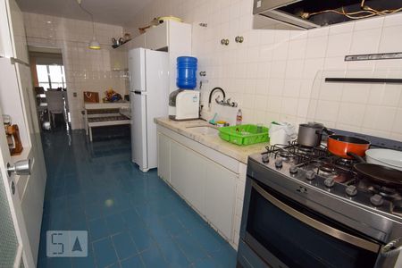 Apartamento para alugar com 205m², 3 quartos e 1 vagaCozinha