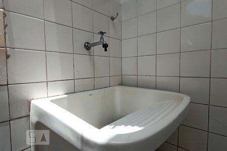 Casa à venda com 200m², 3 quartos e 1 vagaDetalhe área de serviço - Tanque