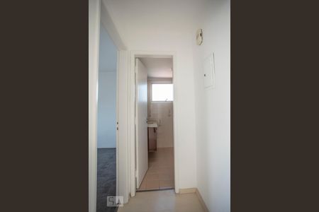 Corredor - Quarto de apartamento para alugar com 1 quarto, 50m² em Vila Guarani (z Sul), São Paulo