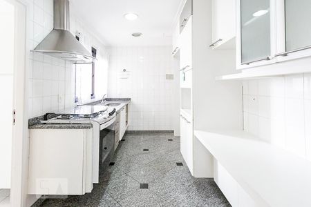 Apartamento para alugar com 86m², 2 quartos e 2 vagas Apartamento para alugar com 86m², 2 quartos e 2 vagasCozinha