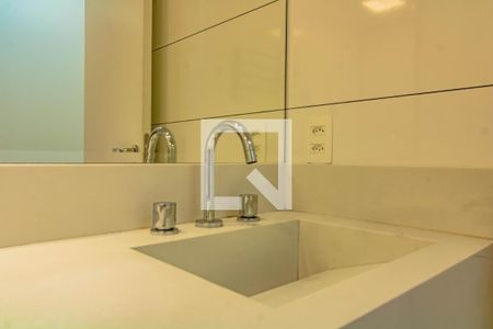 Apartamento à venda com 62m², 2 quartos e 1 vaga Apartamento à venda com 62m², 2 quartos e 1 vagaBanheiro