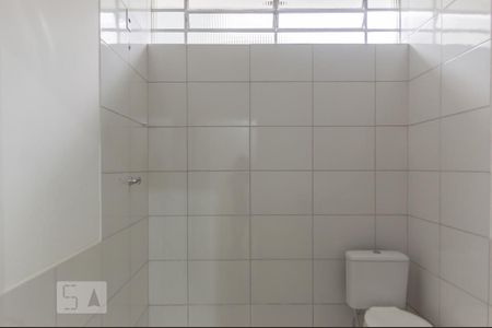 Casa à venda com 243m², 5 quartos e 4 vagasBanheiro