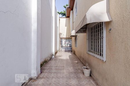 Casa à venda com 550m², 5 quartos e 7 vagasCorredor Lateral 