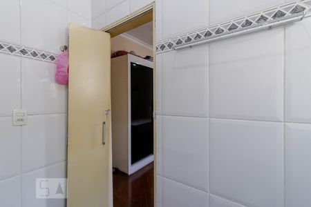 Casa à venda com 550m², 5 quartos e 7 vagasBanheiro da Suíte 2