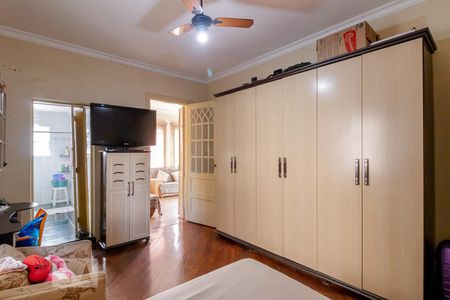 Casa à venda com 550m², 5 quartos e 7 vagasSuíte 1 