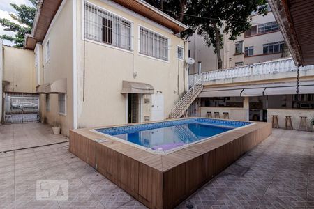 Casa à venda com 550m², 5 quartos e 7 vagasPiscina