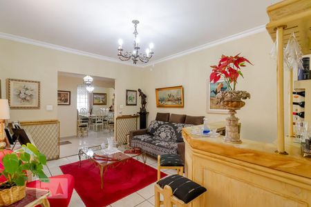 Sala de Estar  de casa à venda com 5 quartos, 550m² em Vila Monumento, São Paulo