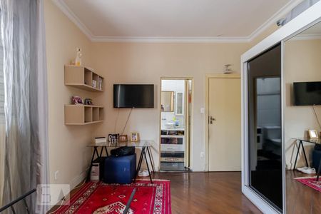 Casa à venda com 550m², 5 quartos e 7 vagasSuíte 2 