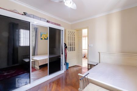 Casa à venda com 550m², 5 quartos e 7 vagasSuíte 2 