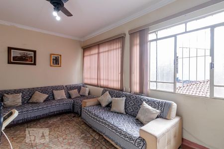 Casa à venda com 550m², 5 quartos e 7 vagasSala de Tv