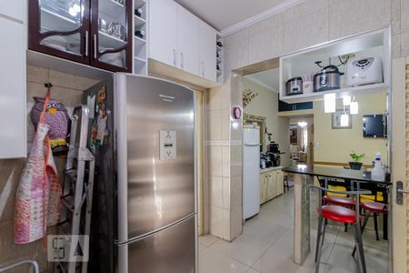 Casa à venda com 550m², 5 quartos e 7 vagasCozinha 