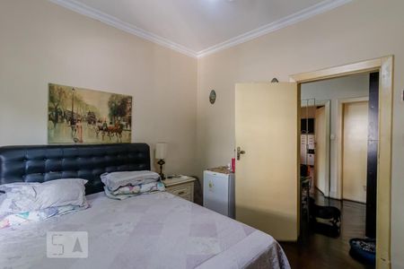 Casa à venda com 550m², 5 quartos e 7 vagasSuíte 3 