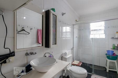 Casa à venda com 550m², 5 quartos e 7 vagasBanheiro da Suíte 1