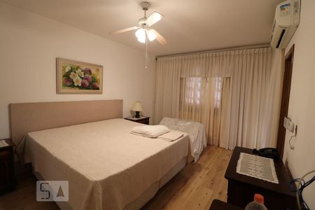 Suite de casa à venda com 3 quartos, 221m² em Jardim Avelino, São Paulo