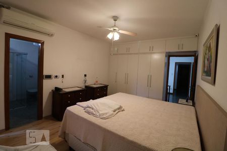 Suite de casa à venda com 3 quartos, 221m² em Jardim Avelino, São Paulo