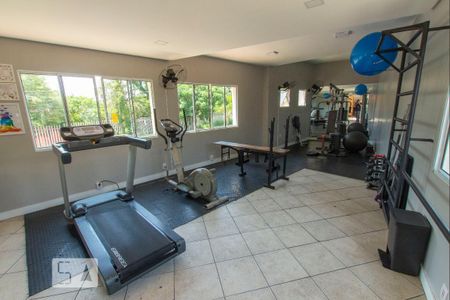 Casa de condomínio para alugar com 86m², 2 quartos e 1 vaga Casa de condomínio para alugar com 86m², 2 quartos e 1 vagaÁrea comum - Academia