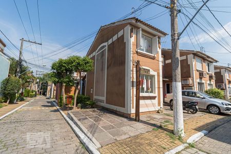 Casa de condomínio para alugar com 86m², 2 quartos e 1 vaga Casa de condomínio para alugar com 86m², 2 quartos e 1 vagaFachada