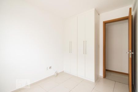 Apartamento à venda com 83m², 3 quartos e 1 vagaQuarto 2