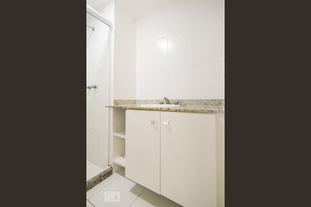 Apartamento à venda com 83m², 3 quartos e 1 vagaBanheiro da Suíte