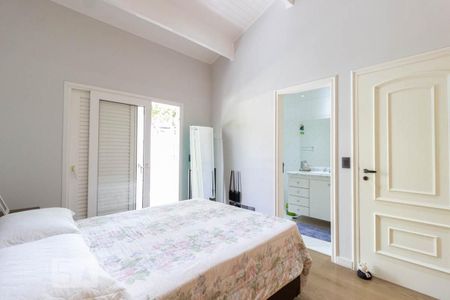 Casa à venda com 500m², 3 quartos e 3 vagasSuíte 2