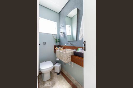 Casa à venda com 500m², 3 quartos e 3 vagasLavabo 1