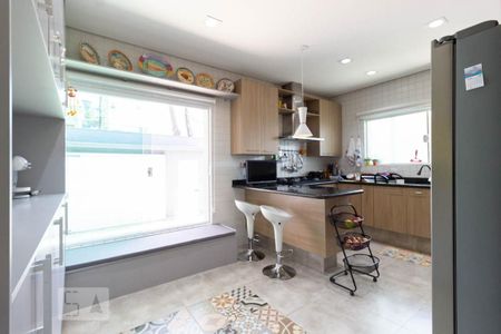 Casa à venda com 500m², 3 quartos e 3 vagasCozinha