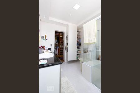 Casa à venda com 500m², 3 quartos e 3 vagasBanheiro Suíte 1