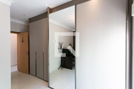 Casa à venda com 458m², 4 quartos e 10 vagasSuíte 3