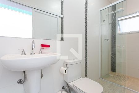 Casa à venda com 458m², 4 quartos e 10 vagasBanheiro da Piscina