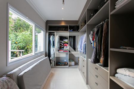 Casa à venda com 458m², 4 quartos e 10 vagasCloset da Suíte 1