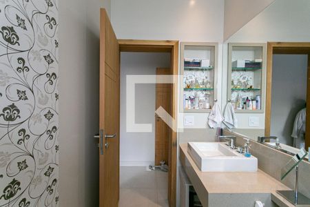 Casa à venda com 458m², 4 quartos e 10 vagasBanheiro da Suíte 4