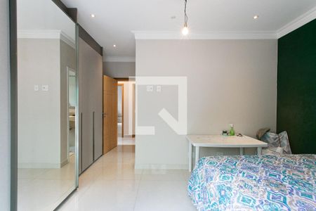 Casa à venda com 458m², 4 quartos e 10 vagasSuíte 2