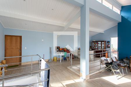 Casa à venda com 458m², 4 quartos e 10 vagasSótão